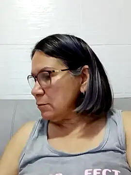 victoria wayne online show from February 22, 9:22 am