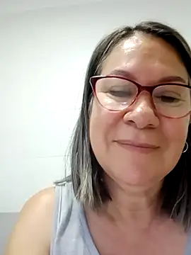 victoria wayne online show from November 25, 10:04 am