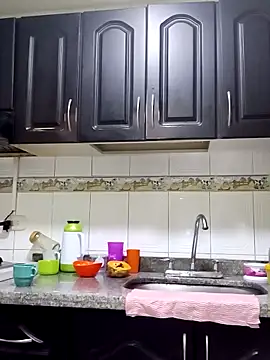 victoria wayne online show from November 6, 10:08 am