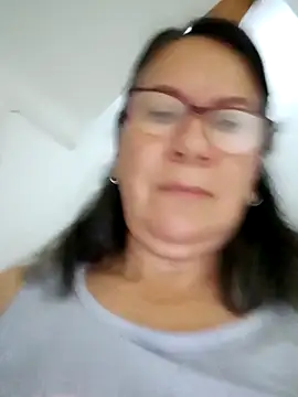 victoria wayne online show from September 18, 10:18 am