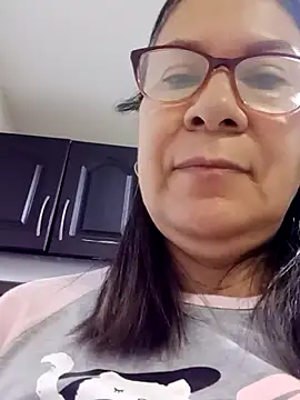 victoria wayne online show from October 6, 10:16 am