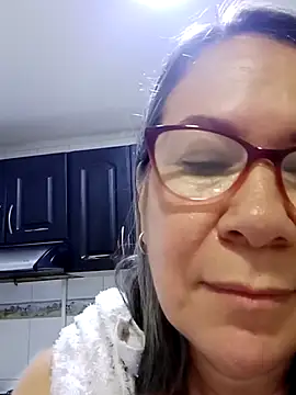 victoria wayne online show from November 16, 10:09 am