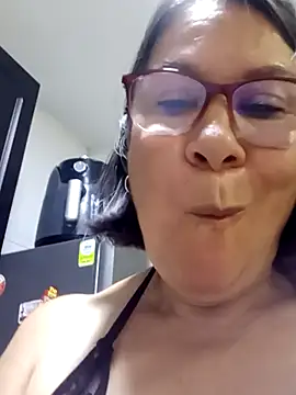 victoria wayne online show from February 20, 9:50 pm