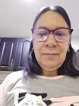victoria wayne online show from July 22, 9:11 am