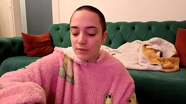 Snapshot of OllympeKaii chatting on November 7, 3:55 am OllympeKaii online show from November 7, 3:55 am