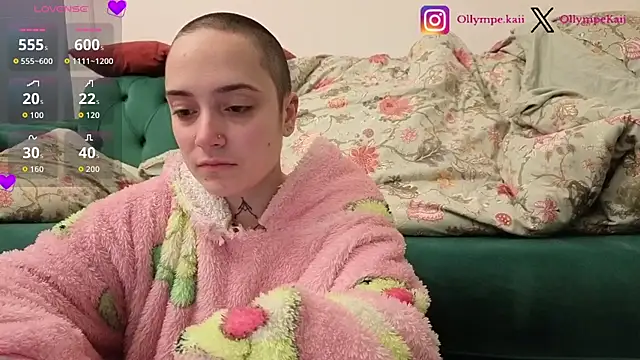 Snapshot of OllympeKaii chatting on November 21, 9:36 pm OllympeKaii online show from November 21, 9:36 pm