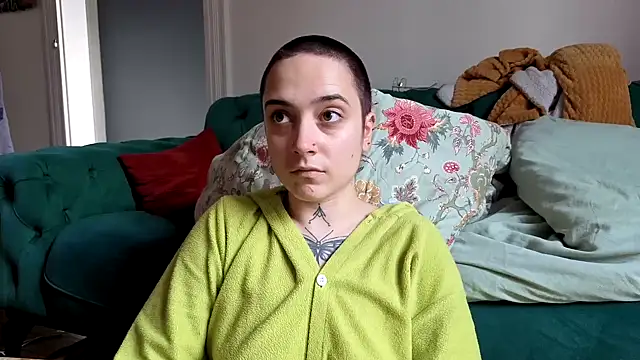 Snapshot of OllympeKaii chatting on November 11, 12:44 pm OllympeKaii online show from November 11, 12:44 pm