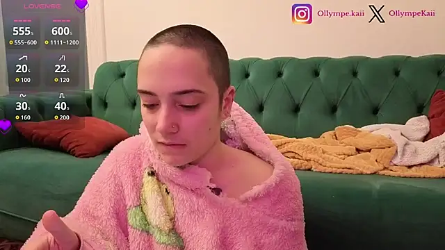 Snapshot of OllympeKaii chatting on November 24, 7:14 pm OllympeKaii online show from November 24, 7:14 pm