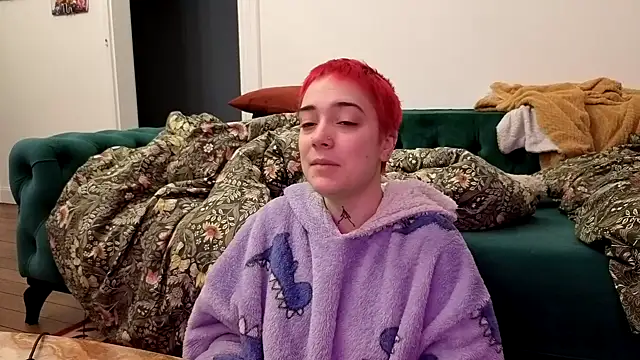 Snapshot of OllympeKaii chatting on October 25, 4:44 am OllympeKaii online show from October 25, 4:44 am