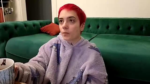 Snapshot of OllympeKaii chatting on October 28, 3:51 am OllympeKaii online show from October 28, 3:51 am