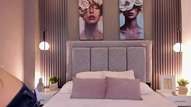 GiannaColling1 online show from September 29, 10:04 pm