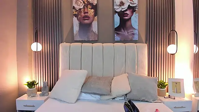 GiannaColling1 online show from October 26, 3:01 pm