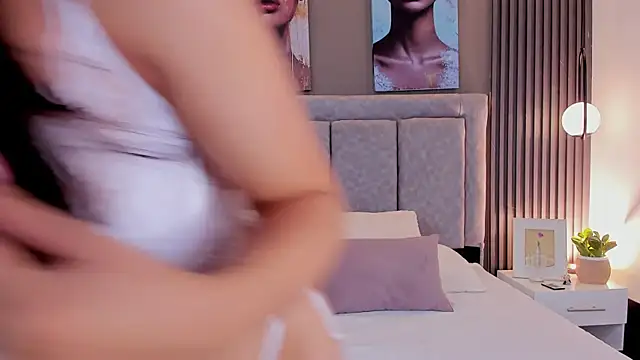 GiannaColling1 online show from September 22, 9:32 pm