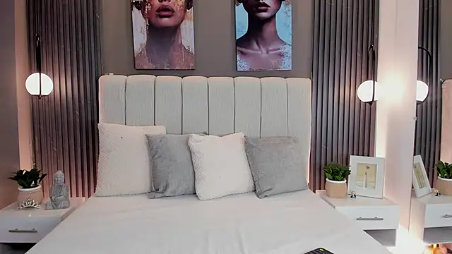 GiannaColling1 online show from October 15, 4:26 pm