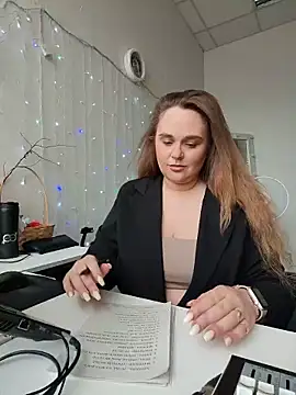 Juicy PeachLux online show from May 30, 6:42 am