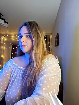 Juicy PeachLux online show from March 19, 5:57 pm