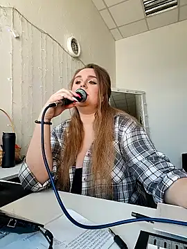 Juicy PeachLux online show from April 17, 7:44 am