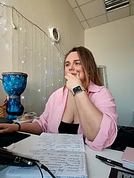 Juicy PeachLux online show from March 20, 8:37 am