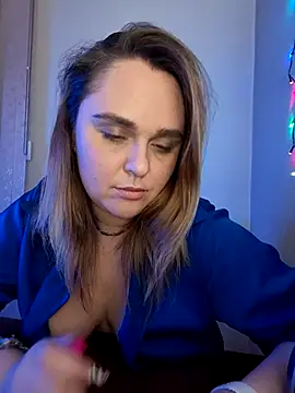 Snapshot of Juicy_PeachLux chatting on March 18, 8:26 pm Juicy PeachLux online show from March 18, 8:26 pm