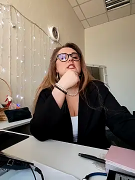 Juicy PeachLux online show from March 26, 7:06 am