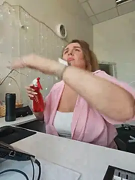 Juicy PeachLux online show from May 29, 7:03 am