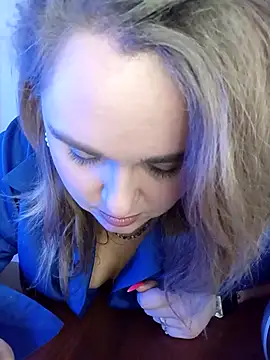 Snapshot of Juicy_PeachLux chatting on March 10, 6:23 pm Juicy PeachLux online show from March 10, 6:23 pm