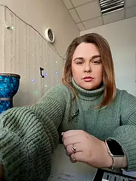 Juicy PeachLux online show from February 11, 7:41 am