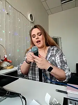 Juicy PeachLux online show from March 27, 8:26 am