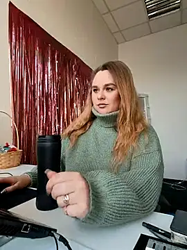 Juicy PeachLux online show from October 26, 6:36 am