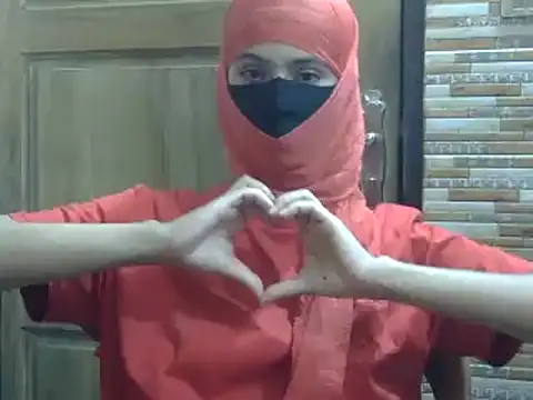 OliviaIslamm online show from March 6, 4:07 pm