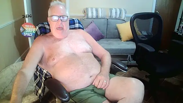 superbearboss online show from June 11, 10:51 pm