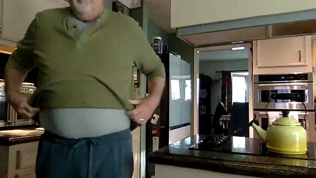 superbearboss online show from December 20, 3:26 pm