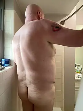 superbearboss online show from February 10, 2:27 pm