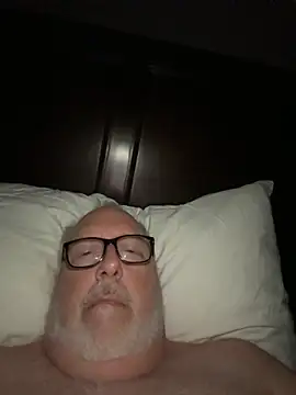 superbearboss online show from November 18, 6:06 am