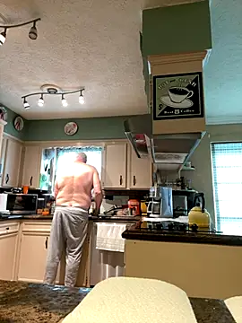 superbearboss online show from November 17, 4:55 pm