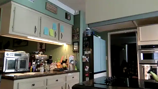 superbearboss online show from December 18, 4:44 pm