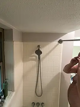 superbearboss online show from December 22, 11:27 pm