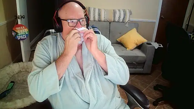 superbearboss online show from January 18, 3:48 pm