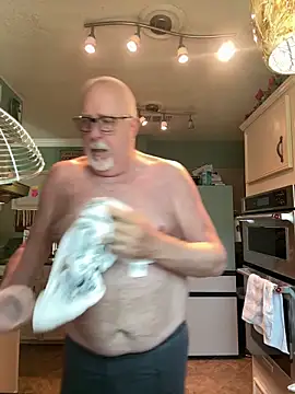 superbearboss online show from February 28, 6:07 pm