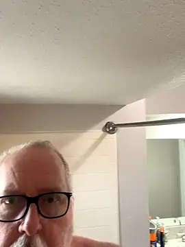 superbearboss online show from November 20, 8:31 pm