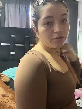 Karina Leon online show from April 18, 5:04 pm