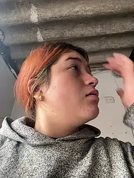 Karina Leon online show from April 17, 4:10 pm