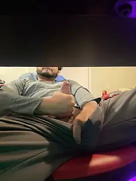 magnumbull online show from March 8, 2:12 am