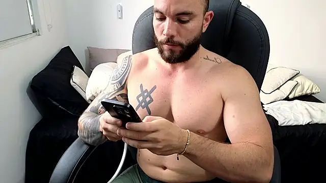 Isaac Carter online show from March 6, 10:49 pm