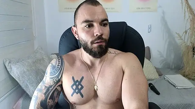 Isaac Carter online show from December 1, 11:33 am