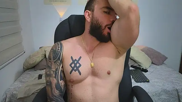 Isaac Carter online show from January 17, 11:52 pm