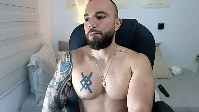 Snapshot of Isaac_Carter chatting on September 25, 11:05 am Isaac Carter online show from September 25, 11:05 am