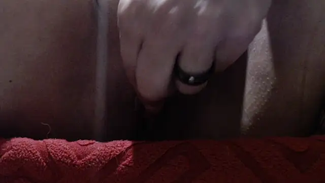 AnoukCavin online show from April 7, 9:49 pm