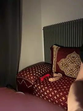  Niinaa  online show from March 21, 1:02 am