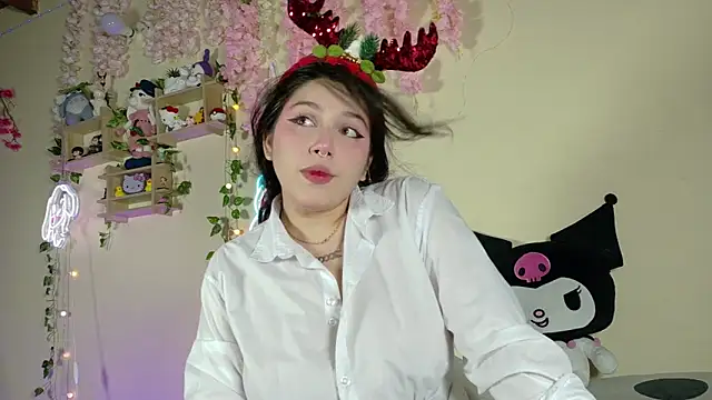 Snapshot of chelsea__coo chatting on December 4, 11:15 pm chelsea coo online show from December 4, 11:15 pm